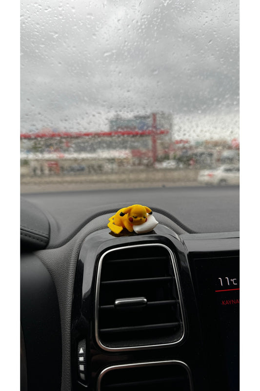 Yastıkta Yatan Sevimli Pikachu Torpido Süsü - Uyuyan Pikachu Araba Süsü Torpido Aksesuar