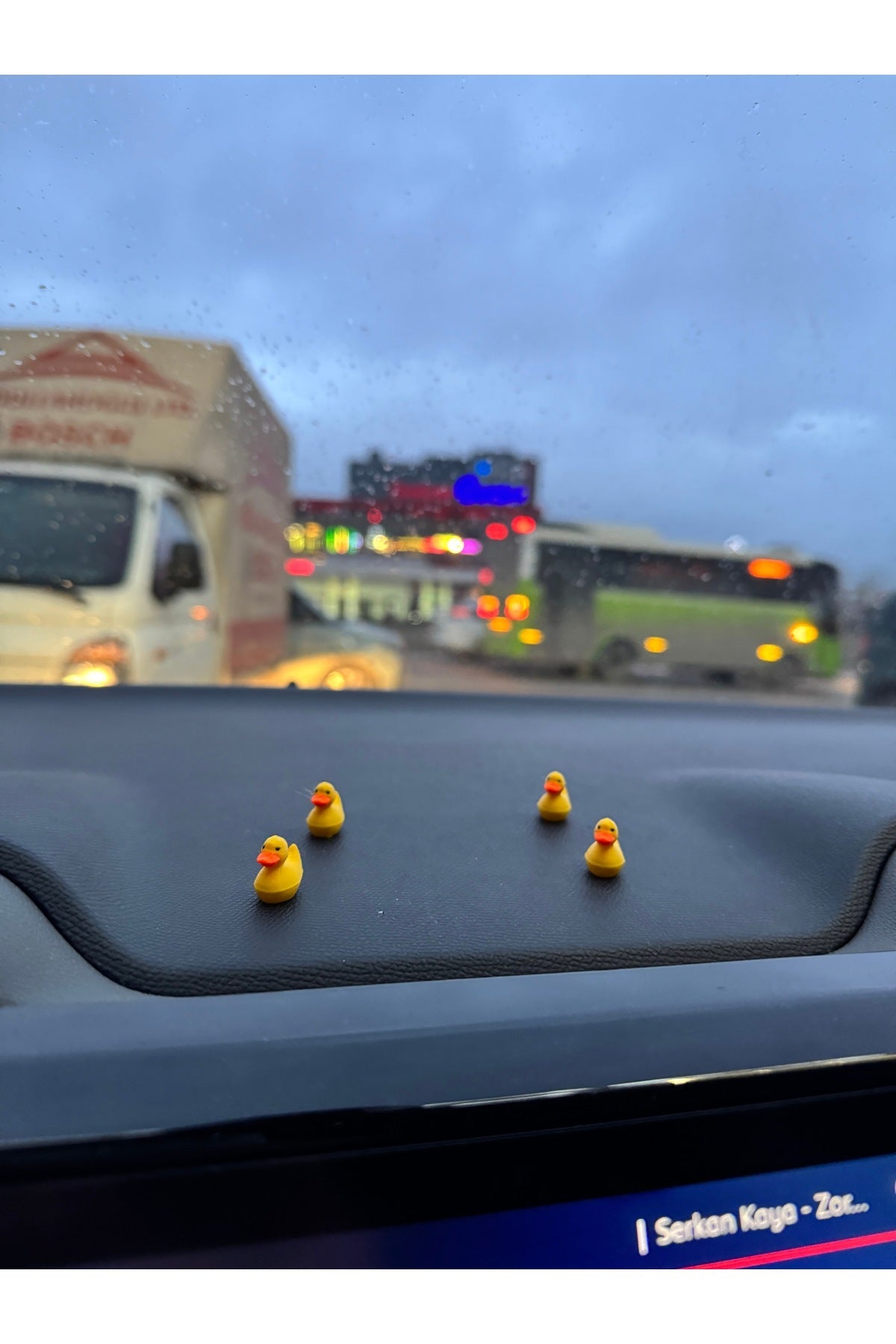 Mini Yavru Ördekler Torpido Süsü 1 Adet - Sevimli Ördekler Klima Süsü Araç Süsü Torpido Aksesuar